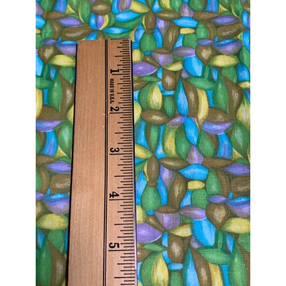 Colorful Abstract Leaf Pattern Cotton Fabric 1/2 Yard 36" Wide Crafting & Sewing - Picture 4 of 6